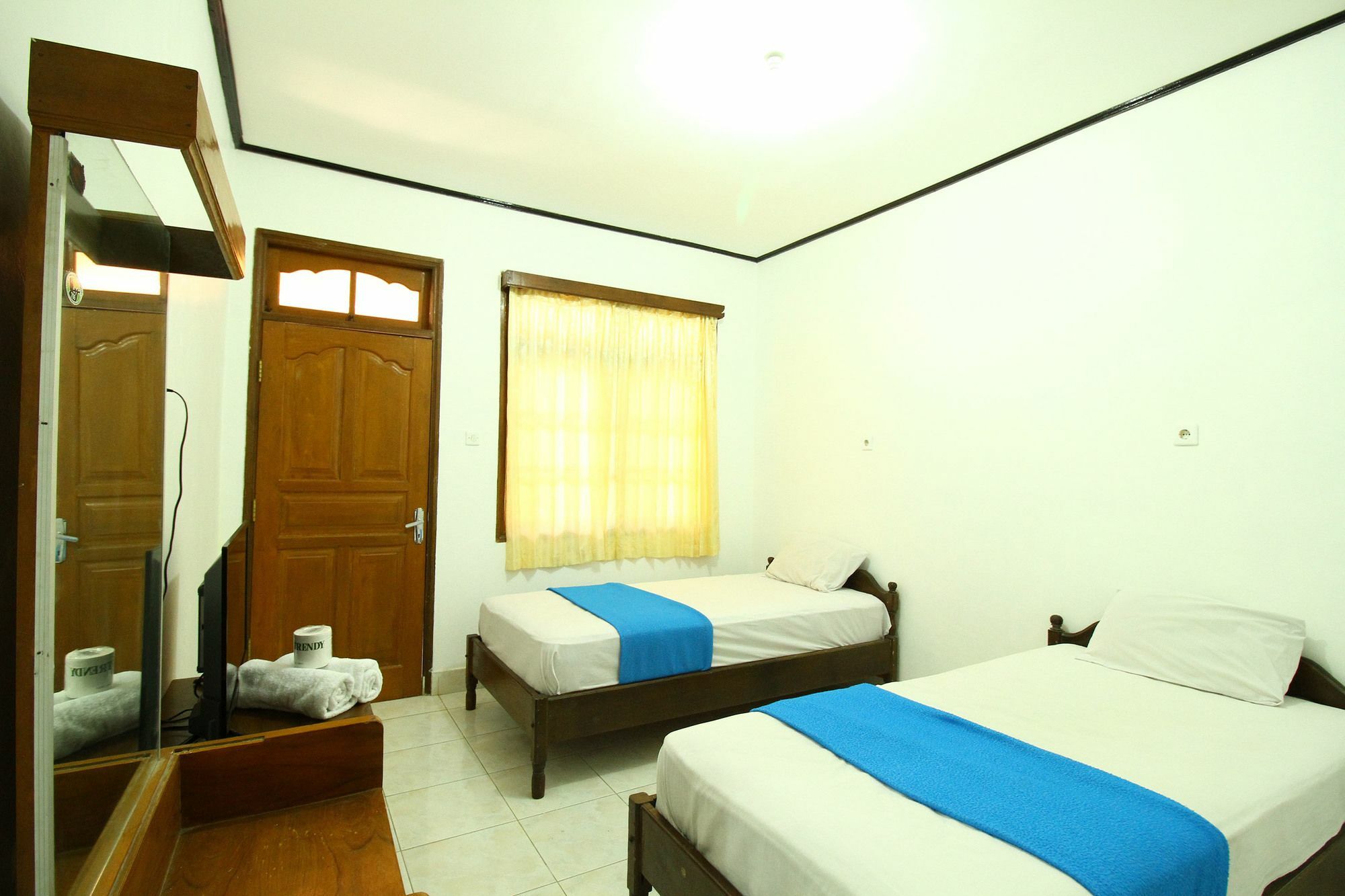 Dua Dara Inn Kuta レギャン エクステリア 写真