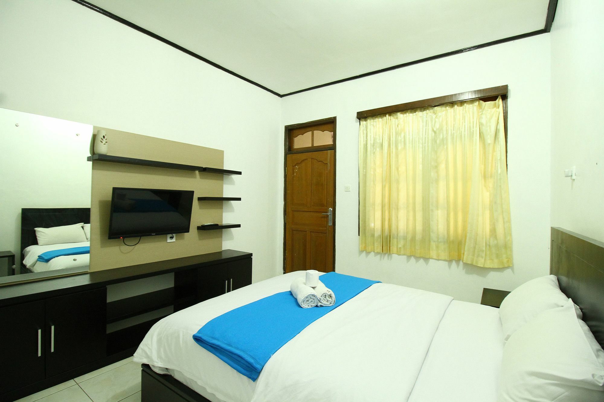 Dua Dara Inn Kuta レギャン エクステリア 写真