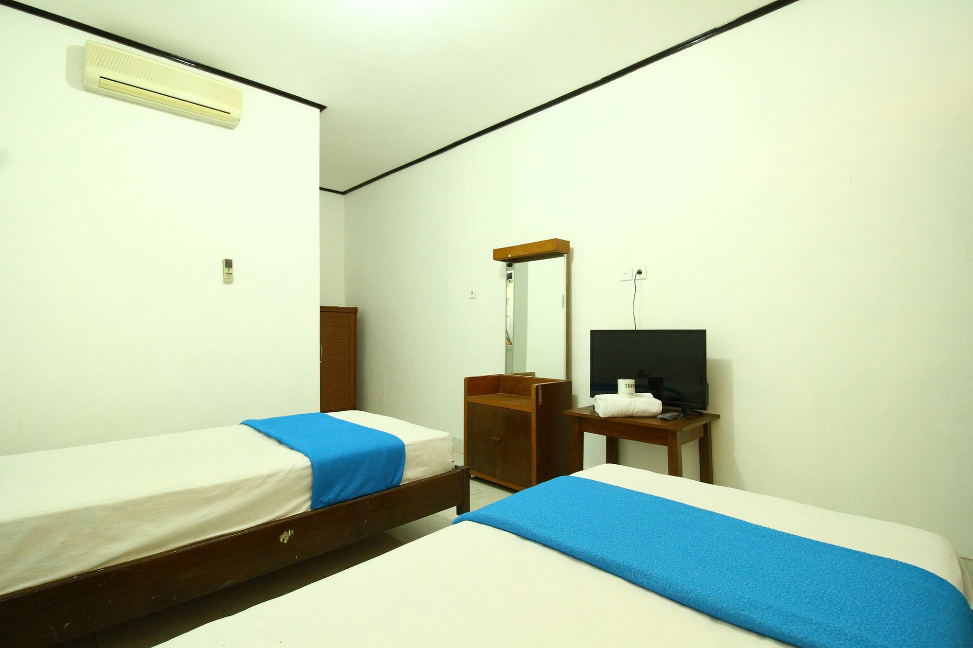 Dua Dara Inn Kuta レギャン エクステリア 写真