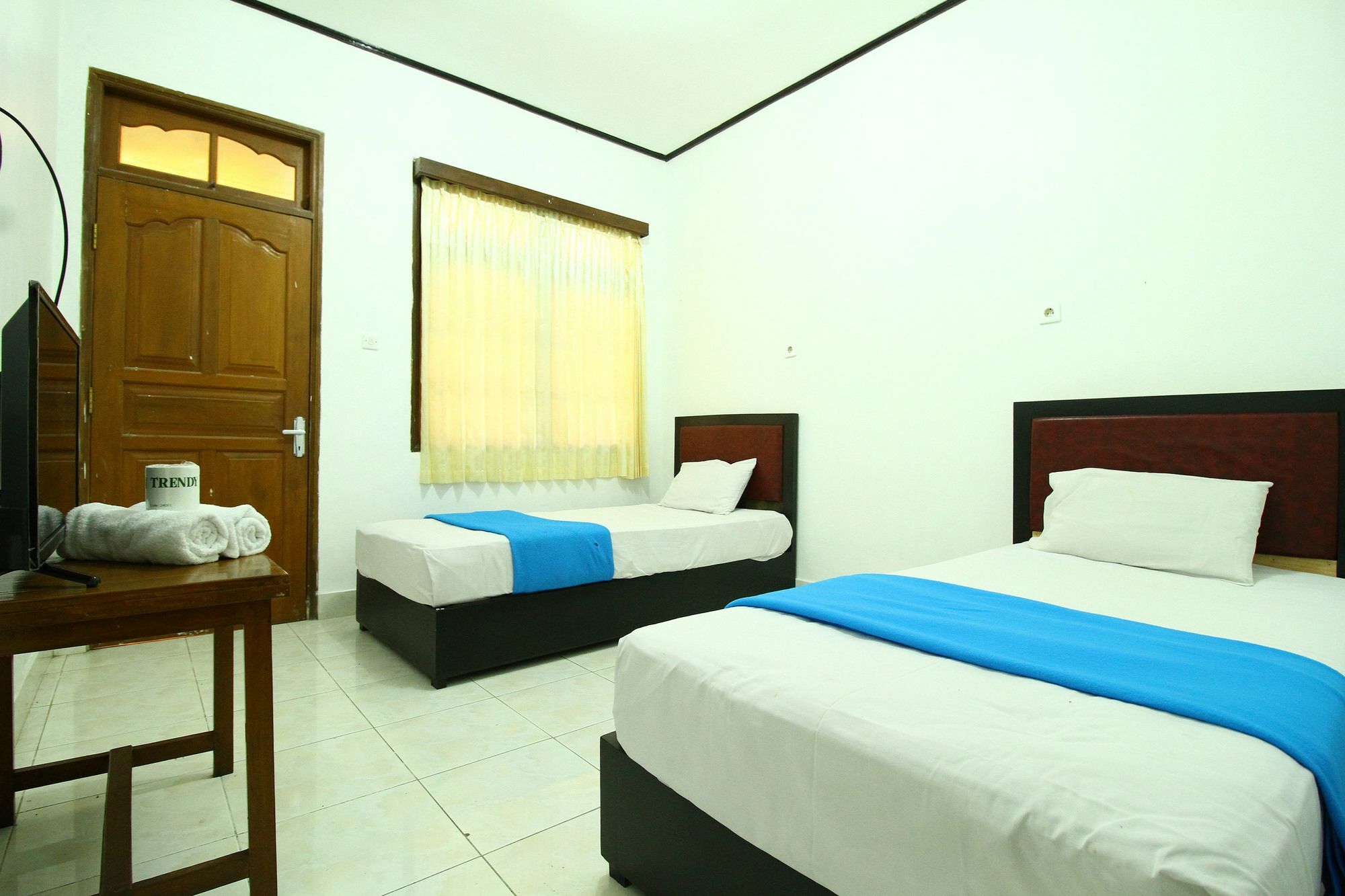 Dua Dara Inn Kuta レギャン エクステリア 写真